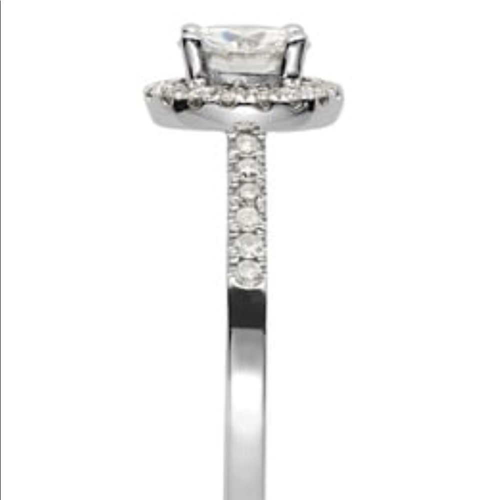 Beautiful 1 1/3 Carat Moissanite Halo Ring - Picture 3 of 7